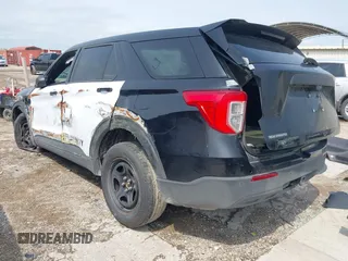 2023 Ford Police Interceptor Utility z VIN 1FM5K8AB5PGC00433, wystawiony jako IAAI lot #42087390 z przebiegiem Nie podano mil oraz . Historia ofert i sprzedaży dostępna na DreamBid. Obrazek 3.