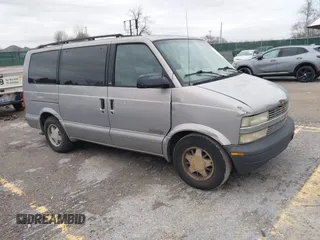 2000 Chevrolet Astro z VIN 1GNDM19W0YB169848, wystawiony jako IAAI lot #41728219 z przebiegiem 173 630 mil mil oraz . Historia ofert i sprzedaży dostępna na DreamBid. Obrazek 1.