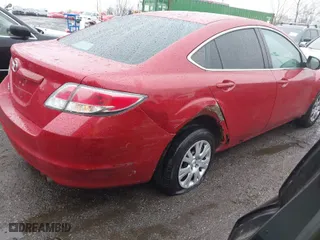 2011 Mazda Mazda6 i Sport with VIN 1YVHZ8BH2B5M13984, listed as a IAAI auction lot 41837497 with 198,691 mi miles. Bid and sale history available at carsss.com. Image 4.