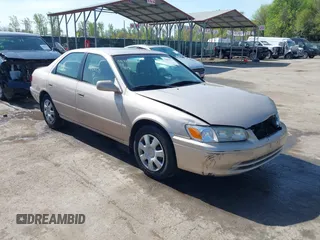 2001 Toyota Camry CE with VIN 4T1BG22K11U114688, listed as a IAAI auction lot 42065715 with 150,181 mi miles. Bid and sale history available at carsss.com. Image 1.