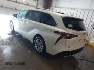 2021 Toyota Sienna Limited with VIN 5TDZSKFCXMS031760, listed as a IAAI auction lot 41294945 with 68,804 mi miles and . Bid and sale history available at DreamBid. Image 3.