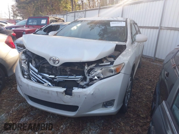 2010 Toyota Venza with VIN 4T3ZA3BB7AU023129, listed as a IAAI auction lot 41664614 with 188,641 mi miles. Bid and sale history available at carsss.com. Image 2.