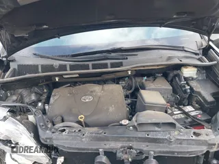 2018 Toyota Sienna LE Auto Access Seat с VIN 5TDKZ3DC4JS958786, выставлен на аукционе IAAI как лот 41777680 с пробегом 104 694 миль миль и . История ставок и продаж доступна на DreamBid. Изображение 10.