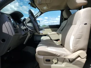 2009 Ford F-150 XLT z VIN 1FTRX12VX9FA60671, wystawiony jako Copart lot #57500425 z przebiegiem 217 159 mil mil oraz Nie do naprawy • Non repairable. Historia ofert i sprzedaży dostępna na DreamBid. Obrazek 7.