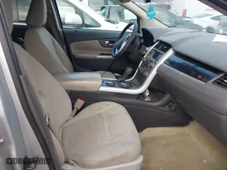 2012 Ford Edge SE with VIN 2FMDK3GC4CBA18383, listed as a IAAI auction lot 41520285 with 215,234 mi miles. Bid and sale history available at carsss.com. Image 5.