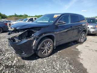 2019 Toyota Highlander SE z VIN 5TDJZRFH1KS927925, wystawiony jako Copart lot #59290635 z przebiegiem 209 450 mil mil oraz Szkoda całkowita • Salvage title. Historia ofert i sprzedaży dostępna na DreamBid. Obrazek 1.