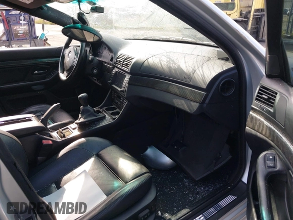 2000 BMW M5 z VIN WBSDE9349YBZ96946, wystawiony jako IAAI lot #42043141 z przebiegiem 107 000 mil mil oraz . Historia ofert i sprzedaży dostępna na DreamBid. Obrazek 5.