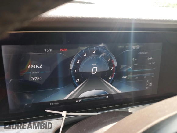 2018 Mercedes-Benz E 400 with VIN WDD1J6GB4JF008005, listed as a Copart auction lot 60060775 with Not provided miles and Salvage title. Bid and sale history available at DreamBid. Image 9.