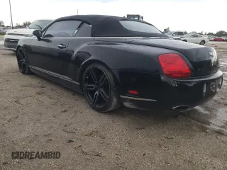 2008 Bentley Continental GT z VIN SCBDR33W18C054610, wystawiony jako Copart lot #61075993 z przebiegiem 72 911 mil mil oraz . Historia ofert i sprzedaży dostępna na DreamBid. Obrazek 2.