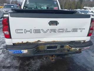 2007 Chevrolet Silverado 1500 Classic LS with VIN 1GCEK19V37E186084, listed as a IAAI auction lot 41470415 with 279,810 mi miles. Bid and sale history available at carsss.com. Image 6.