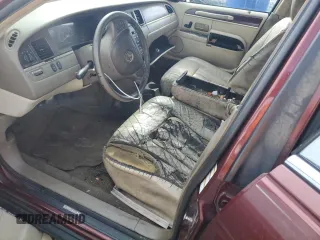 2004 Lincoln Town Car Signature z VIN 1LNHM81W54Y686970, wystawiony jako Copart lot #55615565 z przebiegiem 1 644 925 mil mil oraz Szkoda całkowita • Salvage title. Historia ofert i sprzedaży dostępna na DreamBid. Obrazek 7.