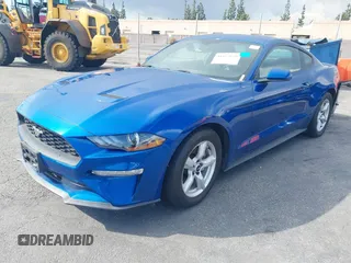 2018 Ford Mustang EcoBoost z VIN 1FA6P8TH0J5172447, wystawiony jako IAAI lot #41657679 z przebiegiem 21 422 mil mil oraz . Historia ofert i sprzedaży dostępna na DreamBid. Obrazek 2.