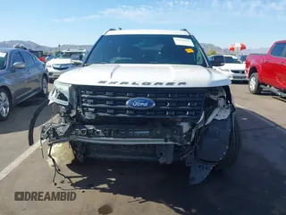 2017 Ford Explorer Sport z VIN 1FM5K8GT6HGA43481, wystawiony jako IAAI lot #42159456 z przebiegiem 86 010 mil mil oraz . Historia ofert i sprzedaży dostępna na DreamBid. Obrazek 6.