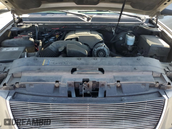 2008 GMC Yukon XL SLT with VIN 1GKFC16088R203521, listed as a Copart auction lot 45538025 with 136,944 mi miles and Salvage Title. Bid and sale history available at carsss.com. Image 12.