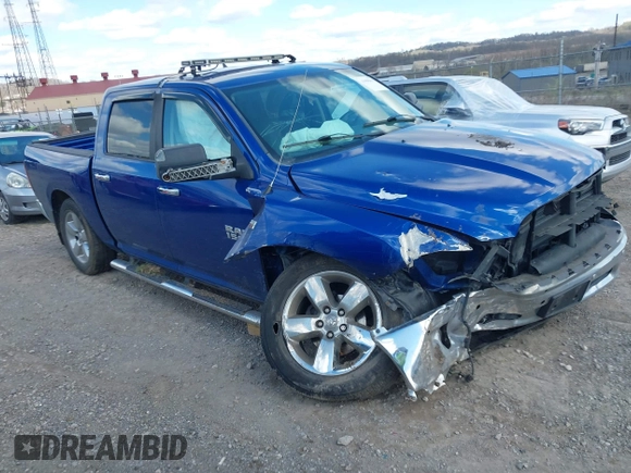 2015 Ram 1500 Big Horn z VIN 1C6RR7LT0FS595755, wystawiony jako IAAI lot #41990415 z przebiegiem 175 888 mil mil oraz . Historia ofert i sprzedaży dostępna na DreamBid. Obrazek 1.