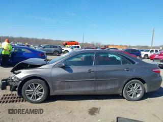 2017 Toyota Camry XLE z VIN 4T1BF1FK3HU424732, wystawiony jako IAAI lot #41684988 z przebiegiem 142 245 mil mil oraz . Historia ofert i sprzedaży dostępna na DreamBid. Obrazek 14.