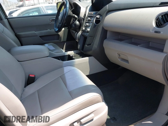 2015 Honda Pilot EX-L z VIN 5FNYF3H5XFB014436, wystawiony jako IAAI lot #42151156 z przebiegiem 164 313 mil mil oraz . Historia ofert i sprzedaży dostępna na DreamBid. Obrazek 5.