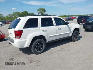 2005 Jeep Grand Cherokee Limited with VIN 1J8HR58245C723778, listed as a IAAI auction lot 42763212 with 127,266 mi miles and . Bid and sale history available at DreamBid. Image 4.