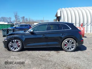 2018 Audi SQ5 Prestige z VIN WA1C4AFY7J2074309, wystawiony jako IAAI lot #41803619 z przebiegiem 66 717 mil mil oraz . Historia ofert i sprzedaży dostępna na DreamBid. Obrazek 13.