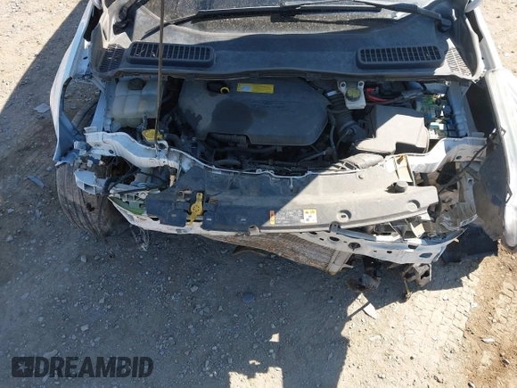 2016 Ford Escape SE with VIN 1FMCU9GX9GUC62462, listed as a IAAI auction lot 39999808 with Not Provided miles. Bid and sale history available at carsss.com. Image 10.