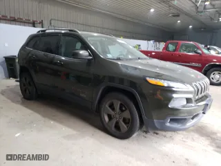 2016 Jeep Cherokee Altitude with VIN 1C4PJMCB0GW272264, listed as a Copart auction lot 84877824 with 160,834 mi miles and Salvage Title. Bid and sale history available at carsss.com. Image 4.