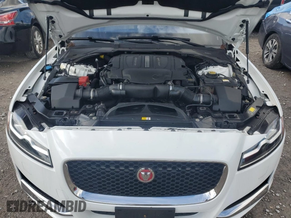 2016 Jaguar XF 35t Prestige with VIN SAJBK4BV3GCY19128, listed as a Copart auction lot 74187394 with 70,510 mi miles and Salvage Title. Bid and sale history available at carsss.com. Image 11.