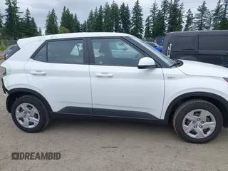 2020 Hyundai Venue SE z VIN KMHRB8A32LU028416, wystawiony jako IAAI lot #42497737 z przebiegiem 56 011 mil mil oraz . Historia ofert i sprzedaży dostępna na DreamBid. Obrazek 14.