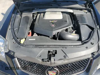 2014 Cadillac CTS-V z VIN 1G6DV1EP0E0109258, wystawiony jako Copart lot #77531994 z przebiegiem 74 808 mil mil oraz Szkody całkowita. Historia ofert i sprzedaży dostępna na DreamBid. Obrazek 11.