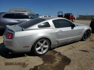 2010 Ford Mustang GT with VIN 1ZVBP8CH8A5143204, listed as a Copart auction lot 47880645 with 75,040 mi miles and Salvage Title. Bid and sale history available at carsss.com. Image 3.
