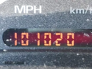 2003 Chevrolet Cavalier LS Sport z VIN 1G1JH12F037221557, wystawiony jako IAAI lot #42181098 z przebiegiem 10 120 mil mil oraz . Historia ofert i sprzedaży dostępna na DreamBid. Obrazek 15.