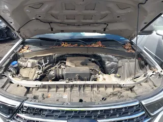 2020 Ford Explorer XLT with VIN 1FMSK7DHXLGB18222, listed as a IAAI auction lot 41541109 with 100,649 mi miles. Bid and sale history available at carsss.com. Image 10.