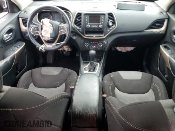 2017 Jeep Cherokee Sport z VIN 1C4PJLABXHW578368, wystawiony jako Copart lot #57166745 z przebiegiem Nie podano mil oraz Szkoda całkowita • Salvage title. Historia ofert i sprzedaży dostępna na DreamBid. Obrazek 8.