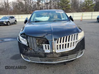 2011 Lincoln MKT with VIN 2LMHJ5AR4BBJ50091, listed as a Copart auction lot 83451404 with Not Provided miles and Salvage Title. Bid and sale history available at DreamBid. Image 5.