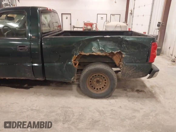 2005 Chevrolet Silverado 1500 with VIN 1GCEC14X95Z265920, listed as a IAAI auction lot 41985282 with 137,037 mi miles and . Bid and sale history available at DreamBid. Image 6.