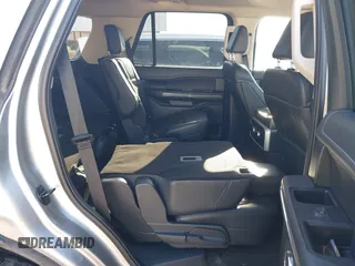 2024 Ford Expedition XLT с VIN 1FMJU1J89REA34338, выставлен на аукционе IAAI как лот 42217647 с пробегом 46 609 миль миль и . История ставок и продаж доступна на DreamBid. Изображение 8.