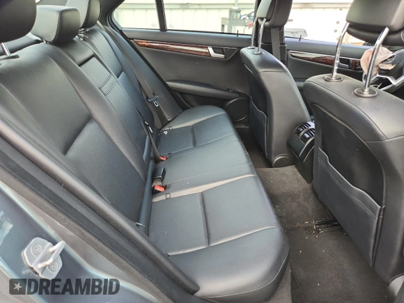2012 Mercedes-Benz C 300 Sport с VIN WDDGF8BB6CA709434, выставлен на аукционе Copart как лот 63976735 с пробегом 119 658 миль миль и Списание • Salvage title. История ставок и продаж доступна на DreamBid. Изображение 10.