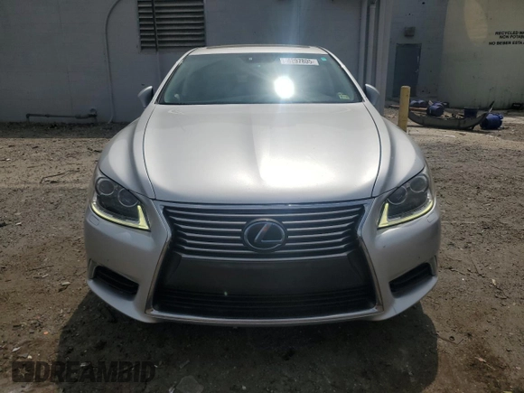 2017 Lexus LS 460 with VIN JTHBL5EF7H5143941, listed as a Copart auction lot 54297805 with 120,222 mi miles and Salvage title. Bid and sale history available at DreamBid. Image 5.