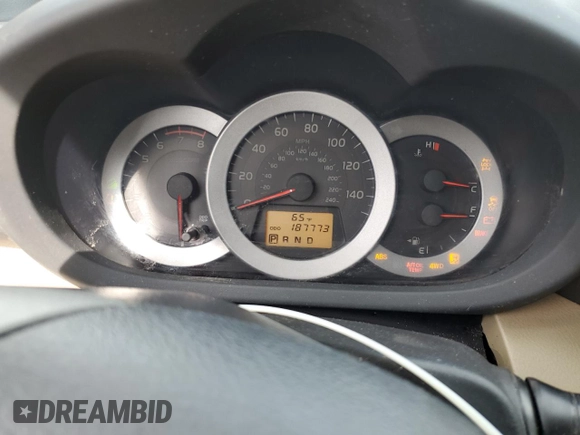 2010 Toyota RAV4 Limited z VIN 2T3DK4DV8AW016887, wystawiony jako Copart lot #59012315 z przebiegiem 187 773 mil mil oraz Szkoda całkowita • Salvage title. Historia ofert i sprzedaży dostępna na DreamBid. Obrazek 9.