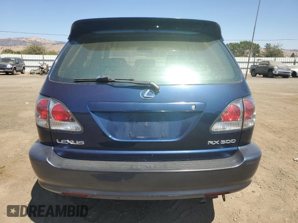 2001 Lexus RX 300 with VIN JTJHF10U910182662, listed as a Copart auction lot 68949534 with 214,931 mi miles and Clean Title. Bid and sale history available at carsss.com. Image 6.