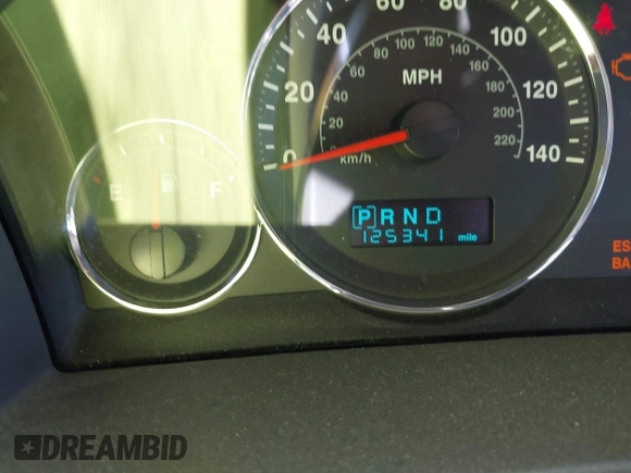 2006 Jeep Grand Cherokee Limited with VIN 1J4HR58N26C317155, listed as a IAAI auction lot 42103881 with 125,341 mi miles. Bid and sale history available at carsss.com. Image 7.