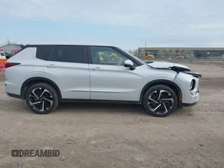 2022 Mitsubishi Outlander SE z VIN JA4J4UA85NZ036591, wystawiony jako IAAI lot #42106573 z przebiegiem 37 467 mil mil oraz . Historia ofert i sprzedaży dostępna na DreamBid. Obrazek 13.