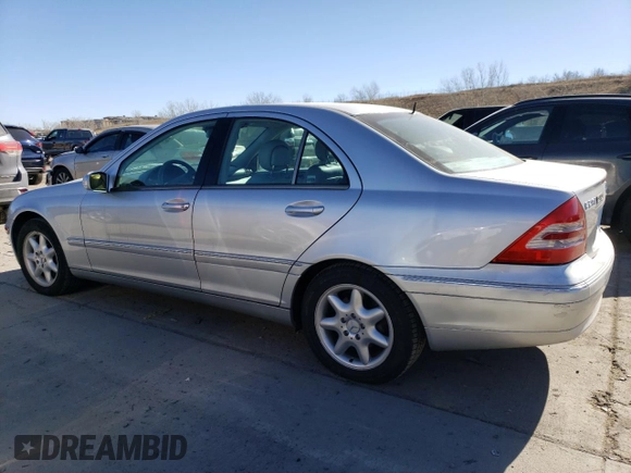 2003 Mercedes-Benz C 240 with VIN WDBRF81J33F318562, listed as a Copart auction lot 47246195 with 65,777 mi miles and Salvage title. Bid and sale history available at DreamBid. Image 2.