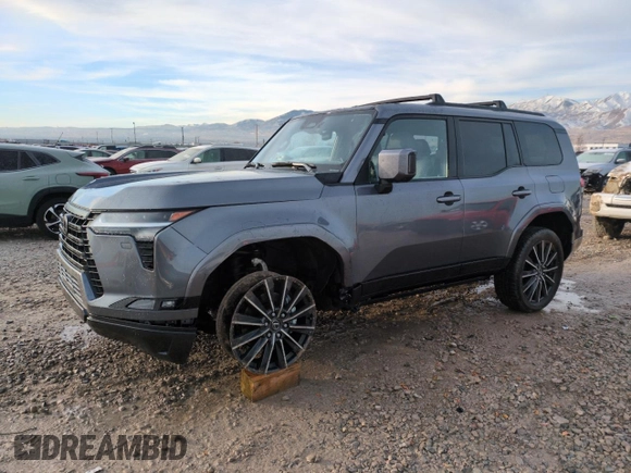 2024 Lexus GX 550 Luxury z VIN JTJVBCDX7R5015696, wystawiony jako Copart lot #84212664 z przebiegiem 2 229 mil mil oraz Szkoda całkowita • Salvage title. Historia ofert i sprzedaży dostępna na DreamBid. Obrazek 1.