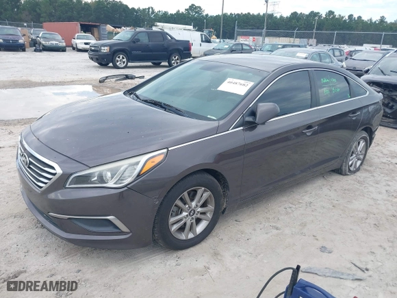 2017 Hyundai Sonata SE with VIN 5NPE24AF8HH496657, listed as a IAAI auction lot 40487682 with 155,556 mi miles. Bid and sale history available at carsss.com. Image 17.