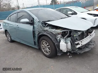 2016 Toyota Prius Four with VIN JTDKARFU2G3028881, listed as a IAAI auction lot 41391646 with 147,335 mi miles. Bid and sale history available at carsss.com. Image 1.