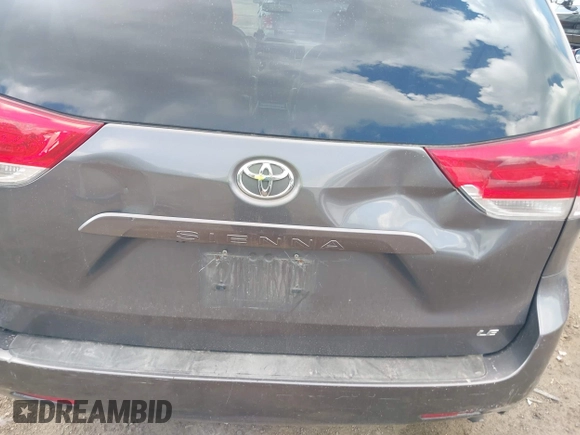 2011 Toyota Sienna LE AAS z VIN 5TDKK3DC3BS166098, wystawiony jako IAAI lot #42594337 z przebiegiem 197 963 mil mil oraz . Historia ofert i sprzedaży dostępna na DreamBid. Obrazek 17.