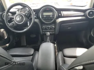 2015 MINI Hardtop 4 Door S with VIN WMWXU3C5XF2B56555, listed as a Copart auction lot 58775215 with 101,426 mi miles and Clean title. Bid and sale history available at DreamBid. Image 8.