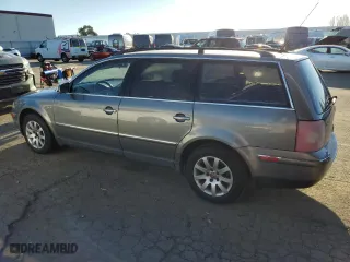 2003 Volkswagen Passat GLS with VIN WVWVD63B63E164032, listed as a Copart auction lot 88300875 with 80,695 mi miles and Clean Title. Bid and sale history available at carsss.com. Image 2.