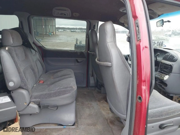 1997 Dodge Caravan SE with VIN 1B4GP44R1VB481220, listed as a IAAI auction lot 41193983 with 207,110 mi miles. Bid and sale history available at carsss.com. Image 8.
