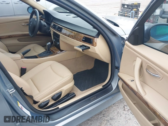 2007 BMW 3 Series 328i with VIN WBAVC53577FZ81305, listed as a IAAI auction lot 42575262 with 76,398 mi miles and . Bid and sale history available at DreamBid. Image 5.